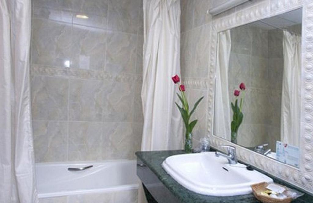 Hotel Avenida Екла Номер фото